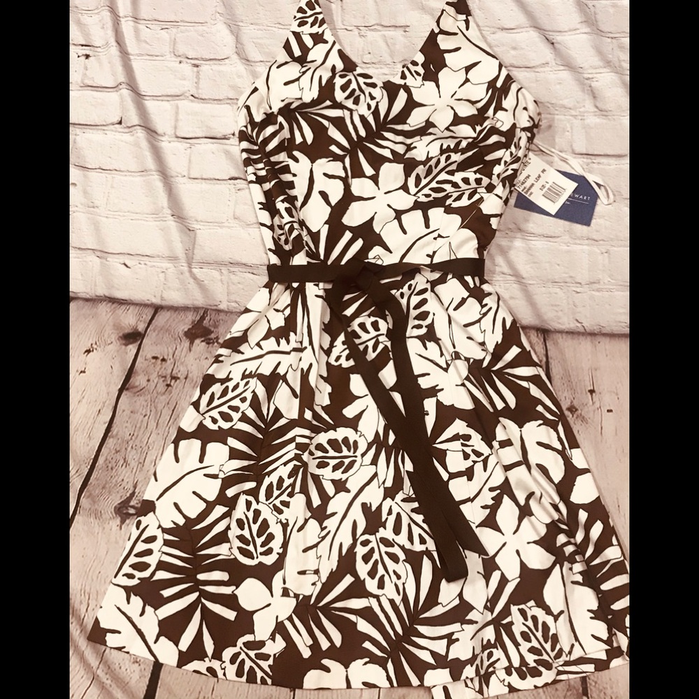 NWT Catherine Stewart  forBellePointe Dress Size 6